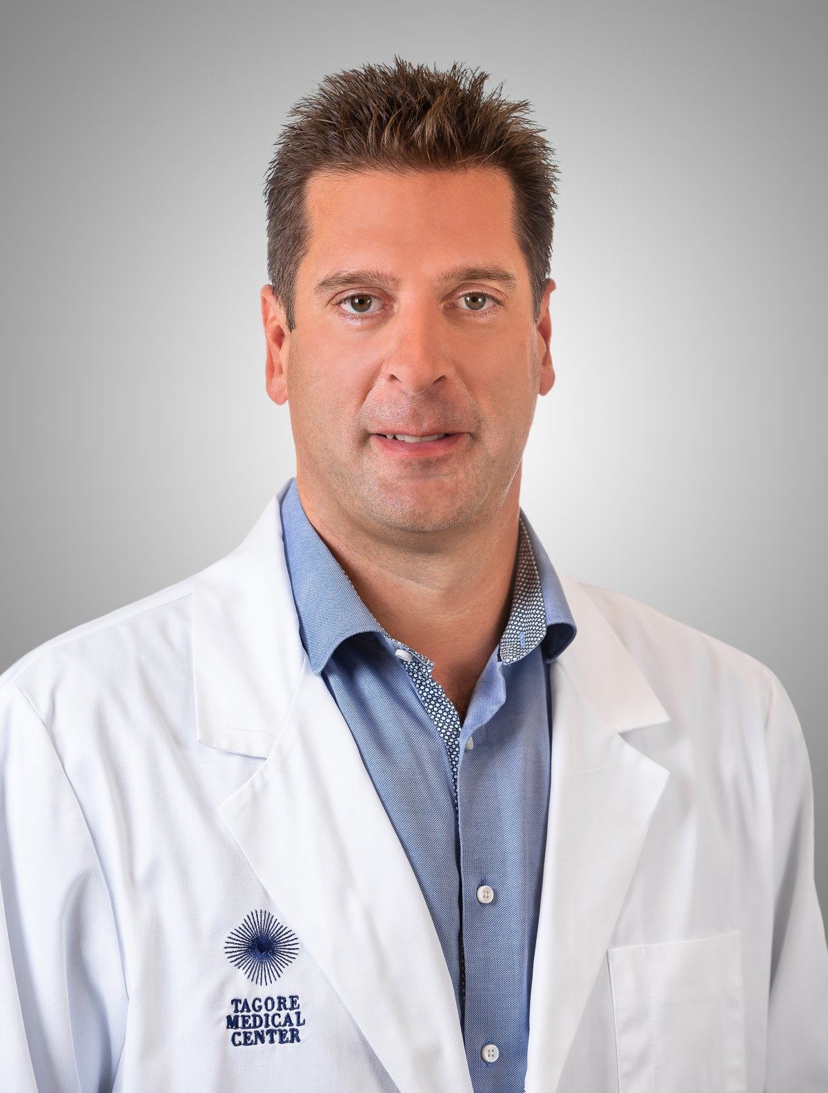 Dr. Prédl András FRCS