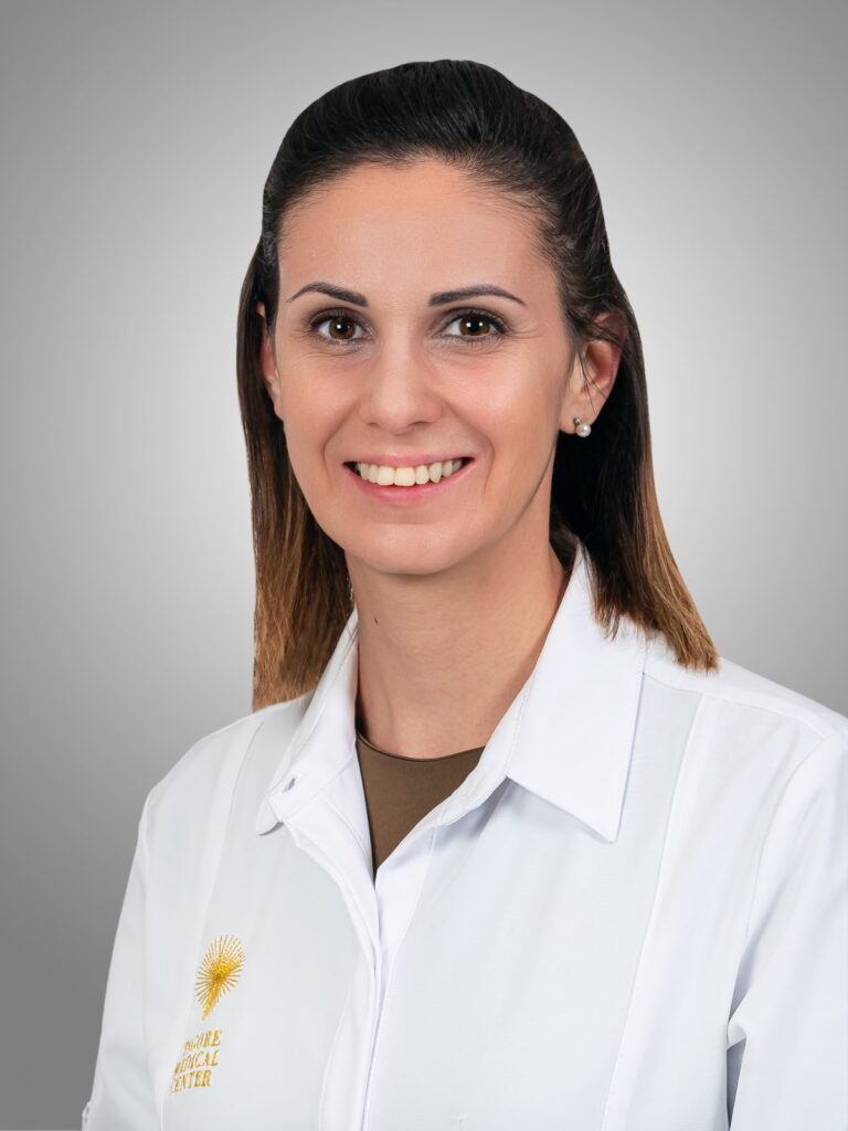 Dr. Bradács Éva