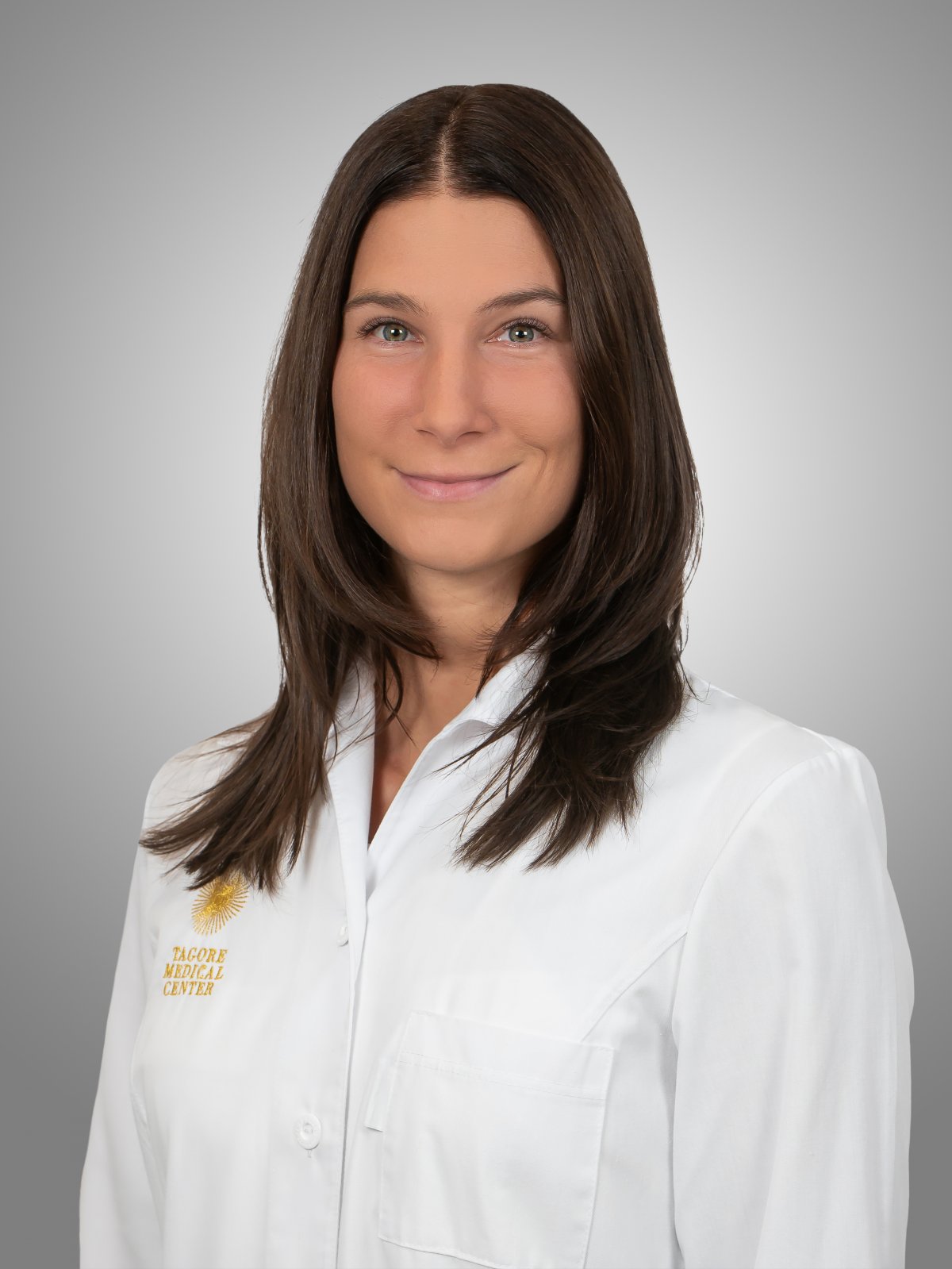 Dr. Nagy-Kardos Cintia