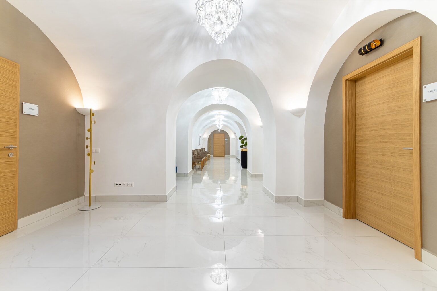 Folyosó a Tagore Medical Centerben
