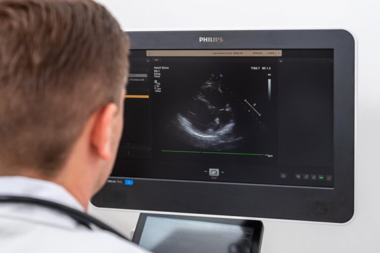 A Tagore Medical Center tapasztalt kardiológusaival segíti a szív-, és érrendszeri problémák megelőzését és gyógyítását